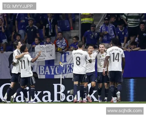 皇马与瓦伦西亚激战正酣比分悬念引发球迷热议