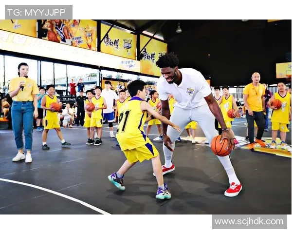 伊曼纽尔奎克利的崛起之路与篮球梦想的追逐