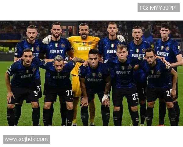 国米与皇马首发阵容对比分析揭示两队战术布局与球员状态 国米与皇马首发阵容对比分析揭示两队战术布局与球员状态