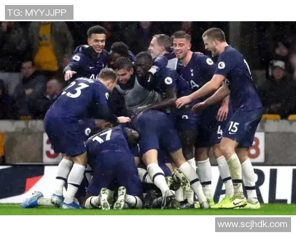 伯明翰与狼队激战正酣比分揭晓引发球迷热议