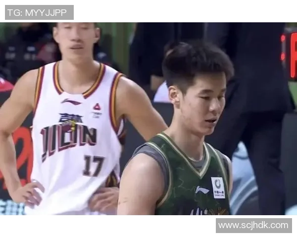 郭昊文：从青年才俊到篮球新星的成长之路与未来展望